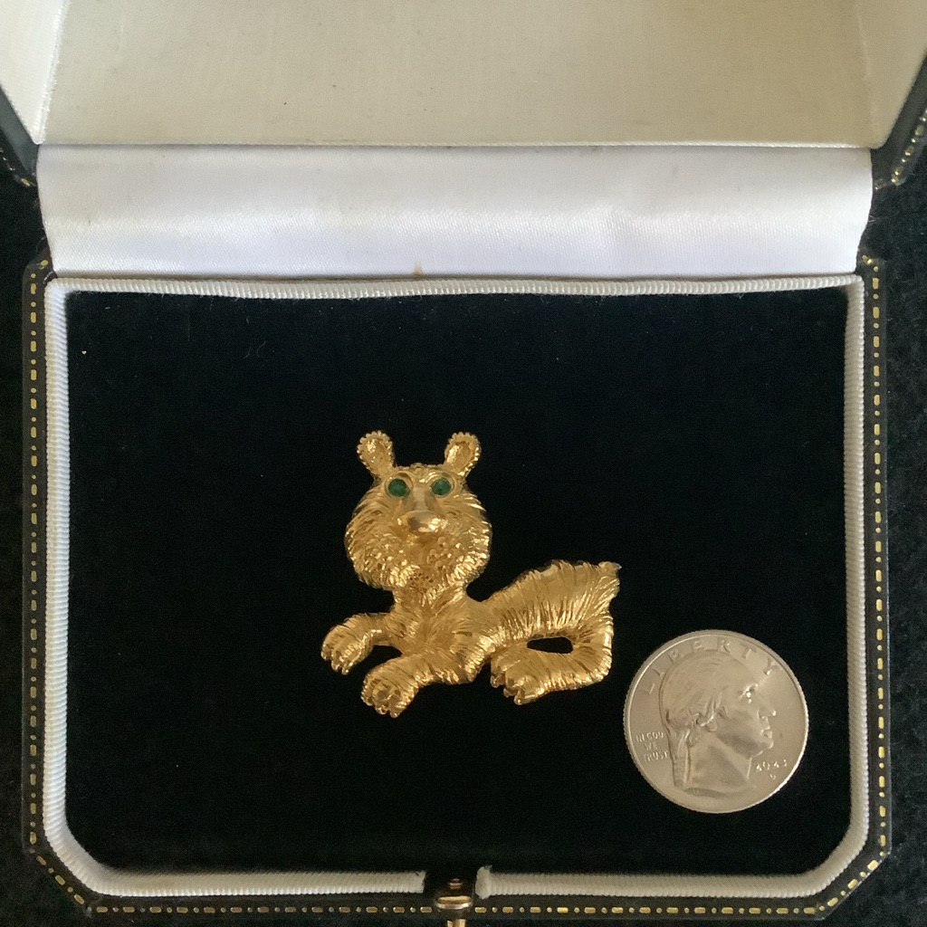 Vintage Gerrys Dog Brooch.